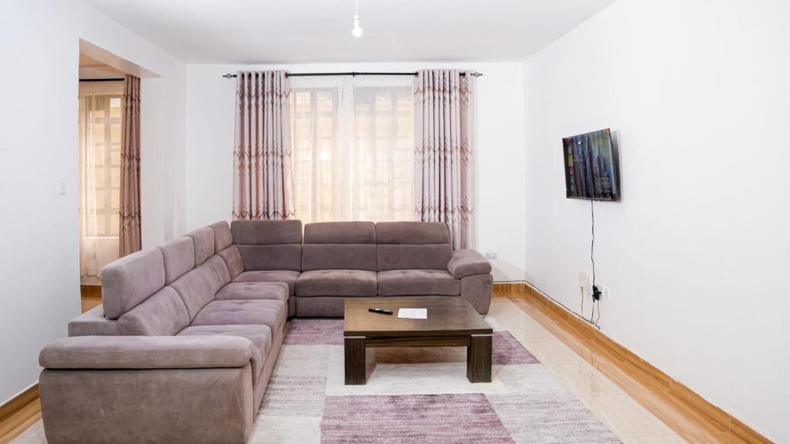 Lake Breeze Apartments Naivasha Ngoại thất bức ảnh