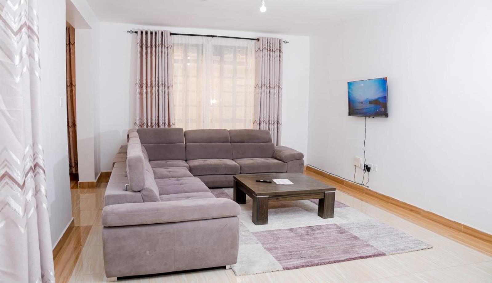 Lake Breeze Apartments Naivasha Ngoại thất bức ảnh